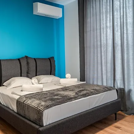 Paradise Luxury Apartament *